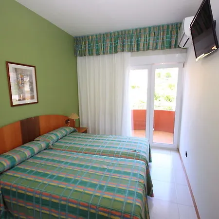 Nanin Playa Hotell 3*